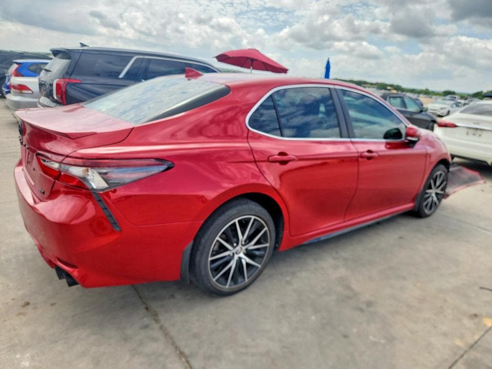 2023 TOYOTA CAMRY SE SE 3