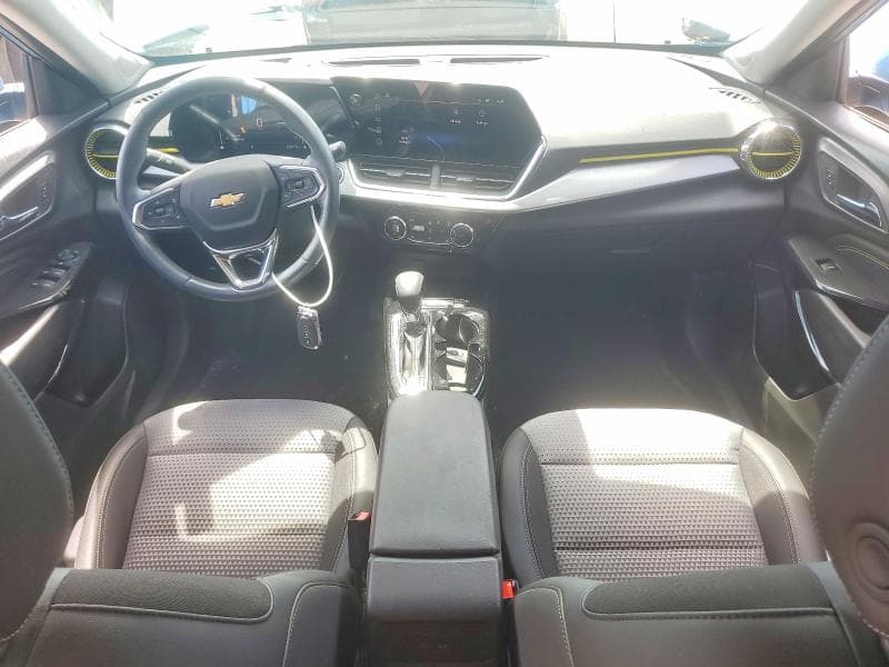 2025 CHEVROLET TRAX 1LT 8