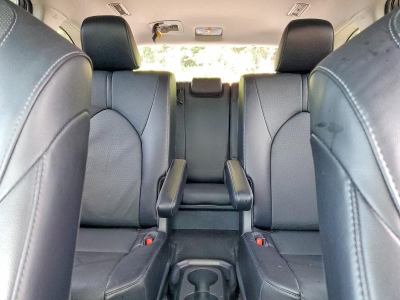 2023 TOYOTA HIGHLANDER HYBRID LIMITED 10
