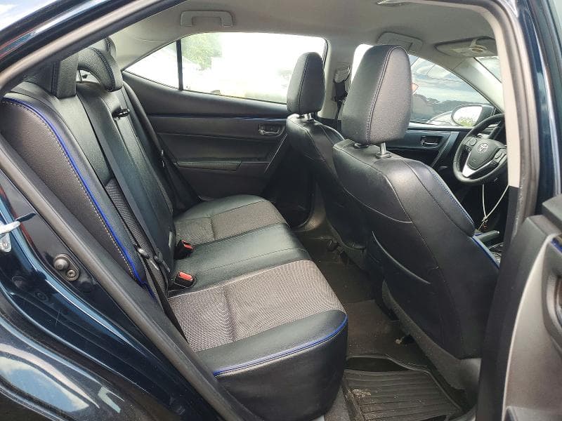 2017 TOYOTA COROLLA SE SE 11