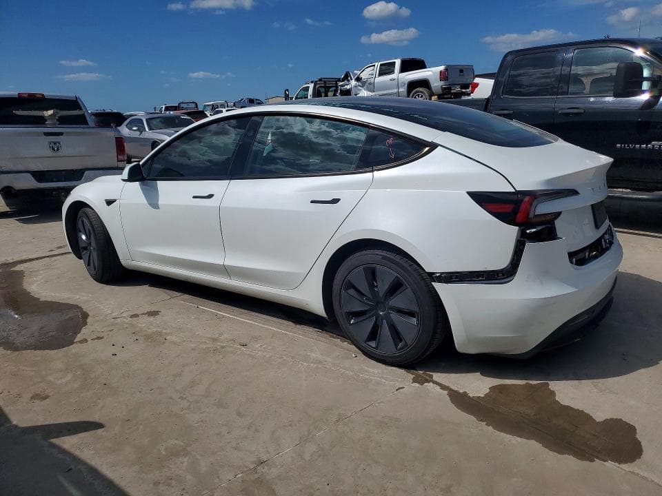 2025 TESLA MODEL 3 2