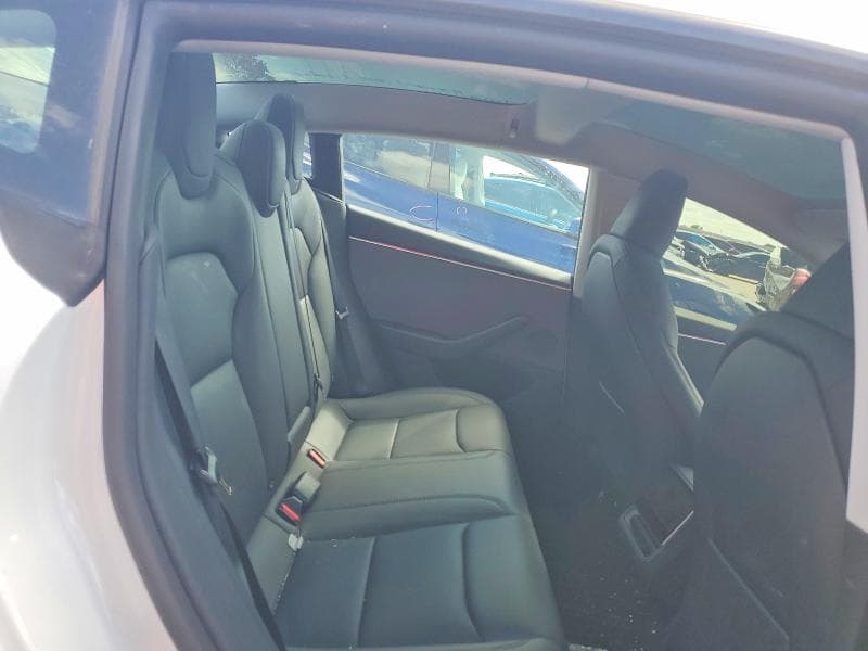 2025 TESLA MODEL 3 10