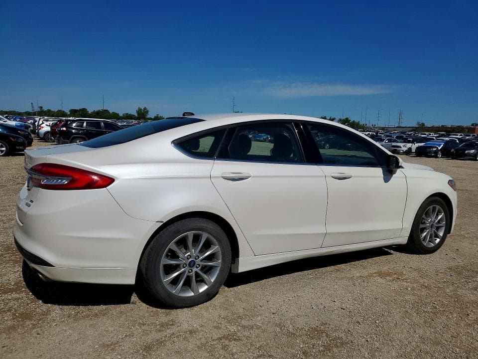 2017 FORD FUSION SE 3
