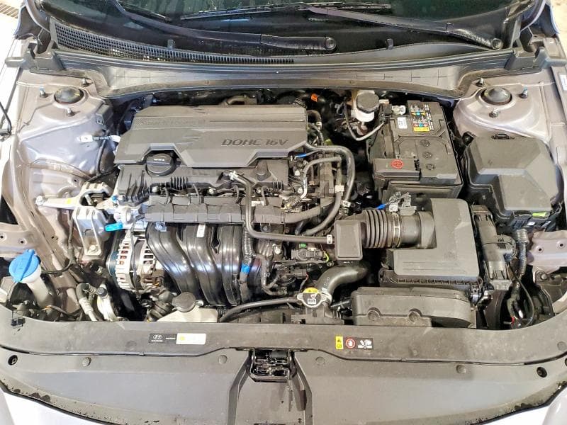 2025 HYUNDAI ELANTRA SE 11