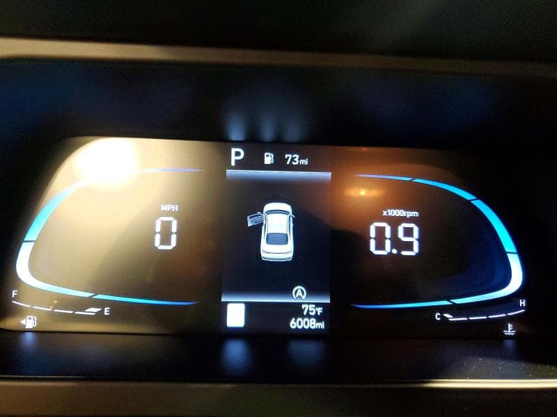 2025 HYUNDAI ELANTRA SE 9