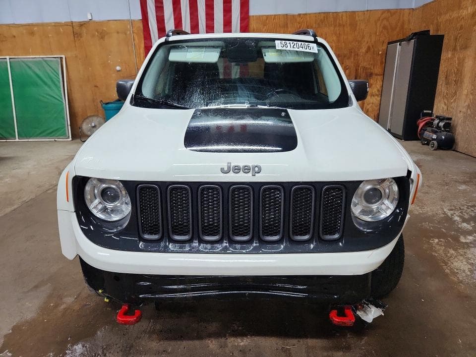 2017 JEEP RENEGADE TRAILHAWK 5