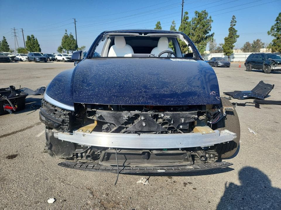 2026 TESLA MODEL Y 5