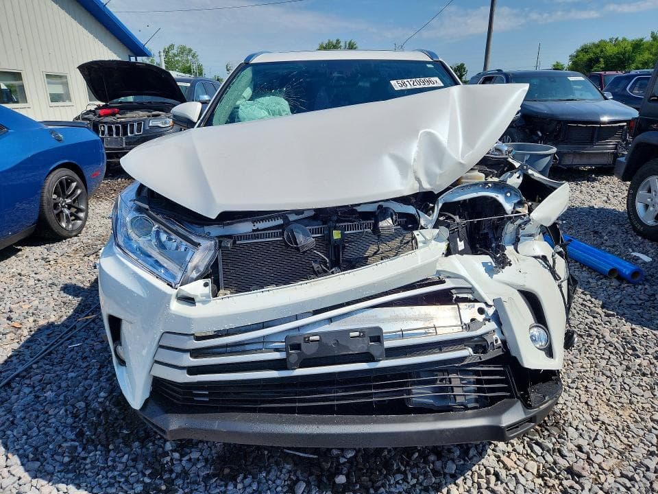 2019 TOYOTA HIGHLANDER XLE XLE 5