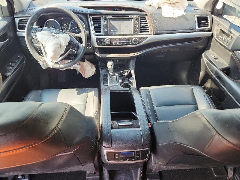 2019 TOYOTA HIGHLANDER XLE XLE 8