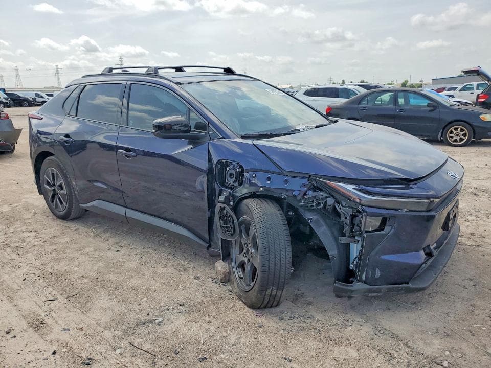 2026 TOYOTA BZ XLE PLUS 4