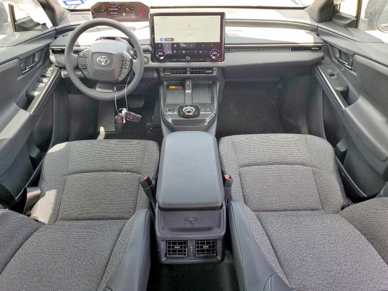 2026 TOYOTA BZ XLE PLUS 8