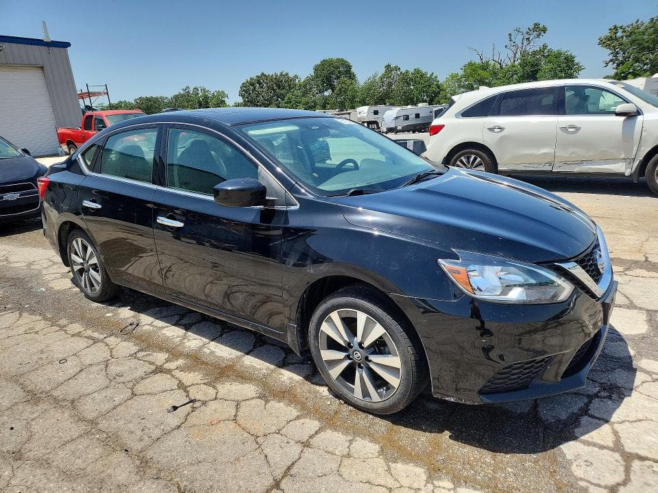 2019 NISSAN SENTRA SV SV 4
