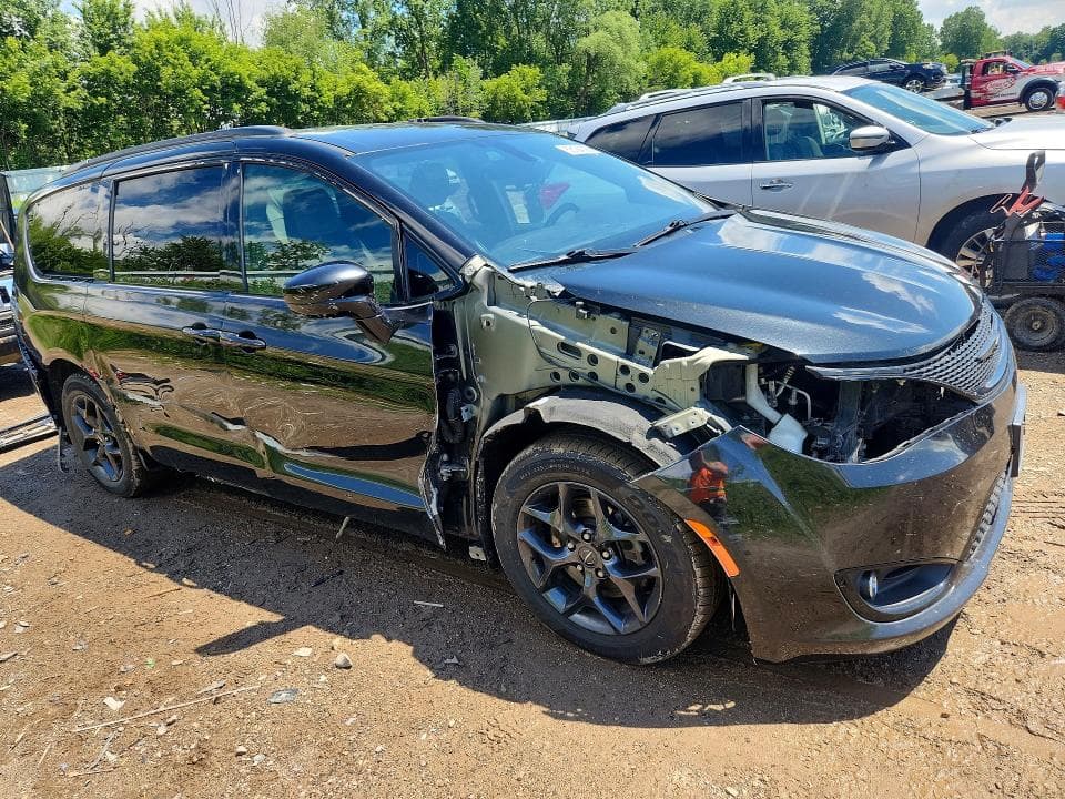 2018 CHRYSLER PACIFICA TOURING L PLUS 4