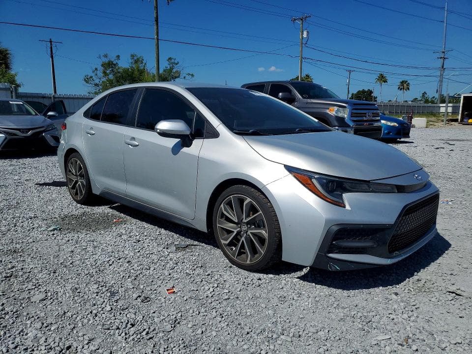 2020 TOYOTA COROLLA SE 4