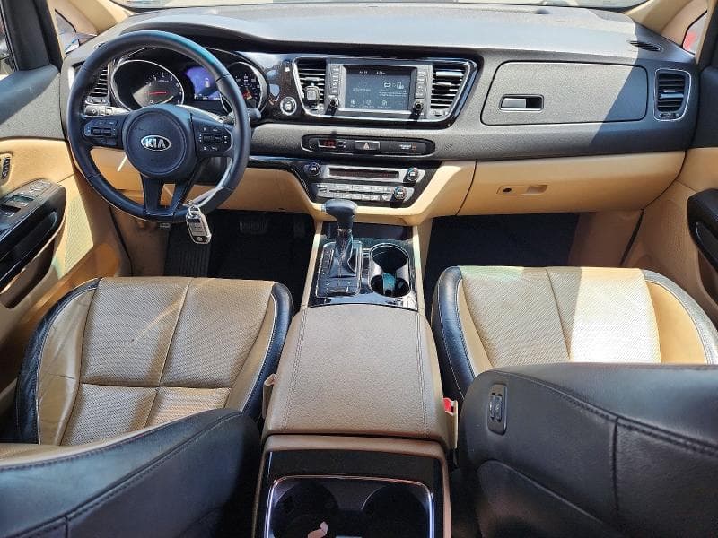 2018 KIA SEDONA EX 8