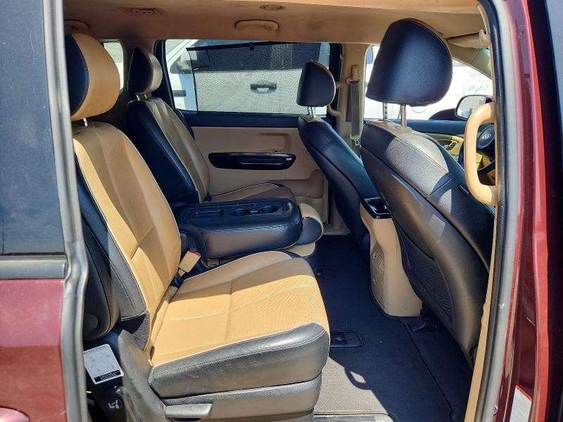 2018 KIA SEDONA EX 10