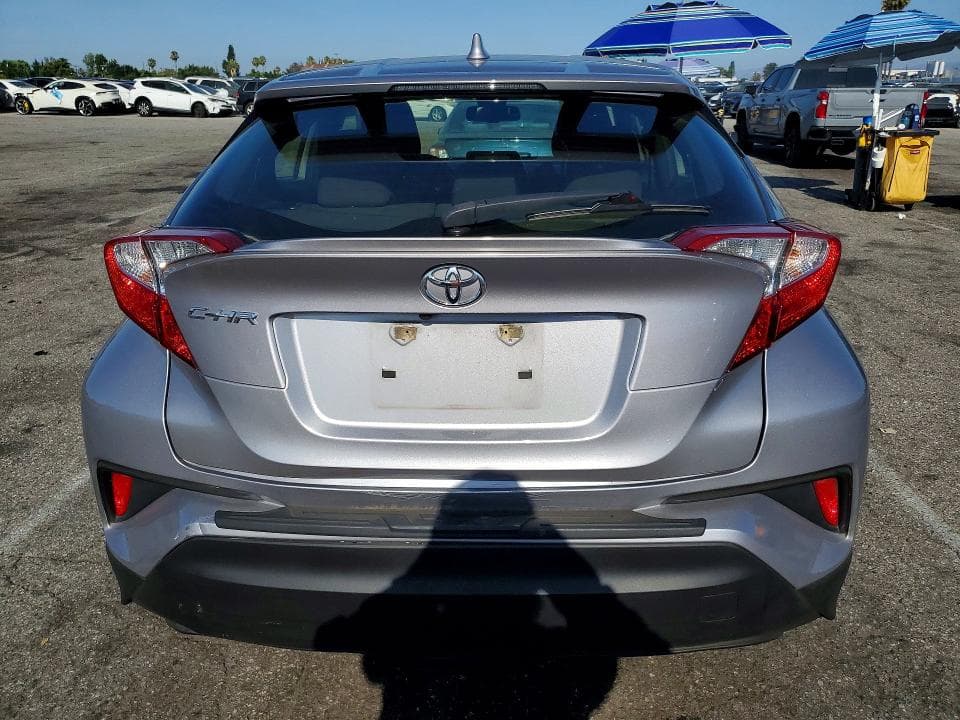 2019 TOYOTA C-HR LE 6