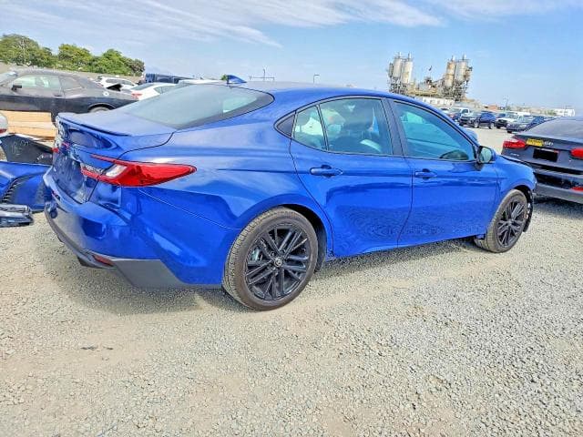 2025 TOYOTA CAMRY SE 3