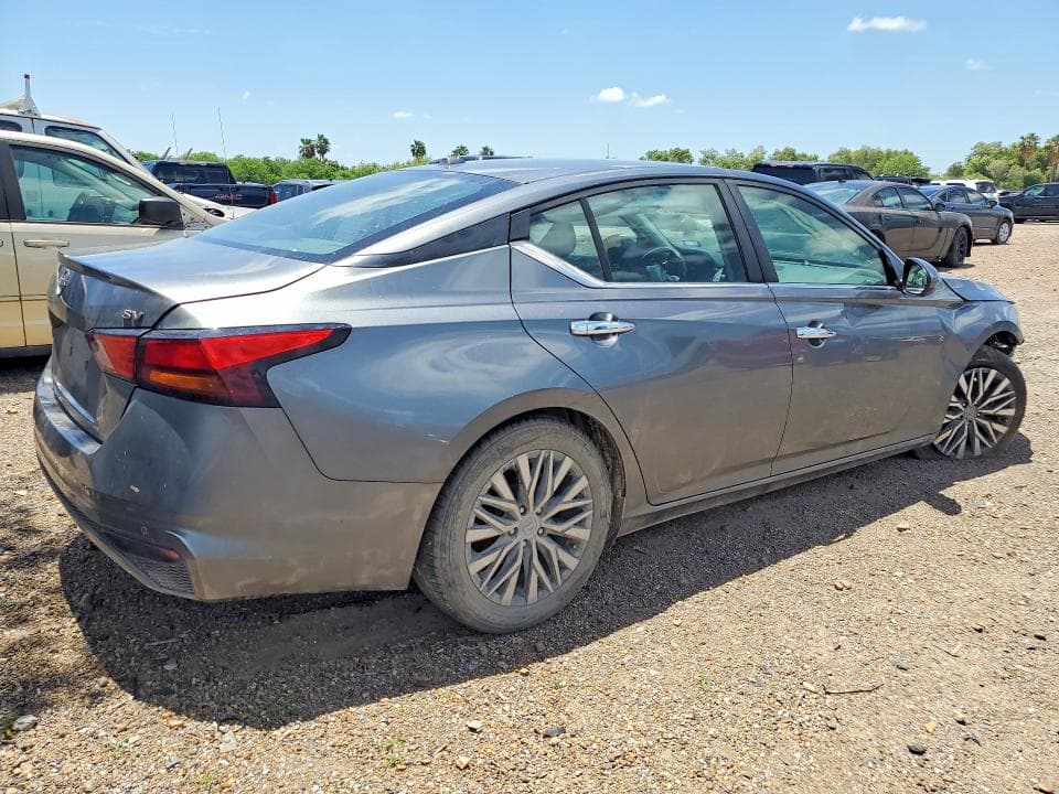 2023 NISSAN ALTIMA SV 3