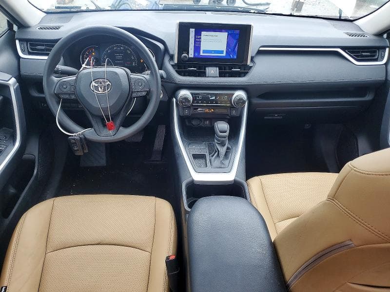 2024 TOYOTA RAV4 XLE XLE 9