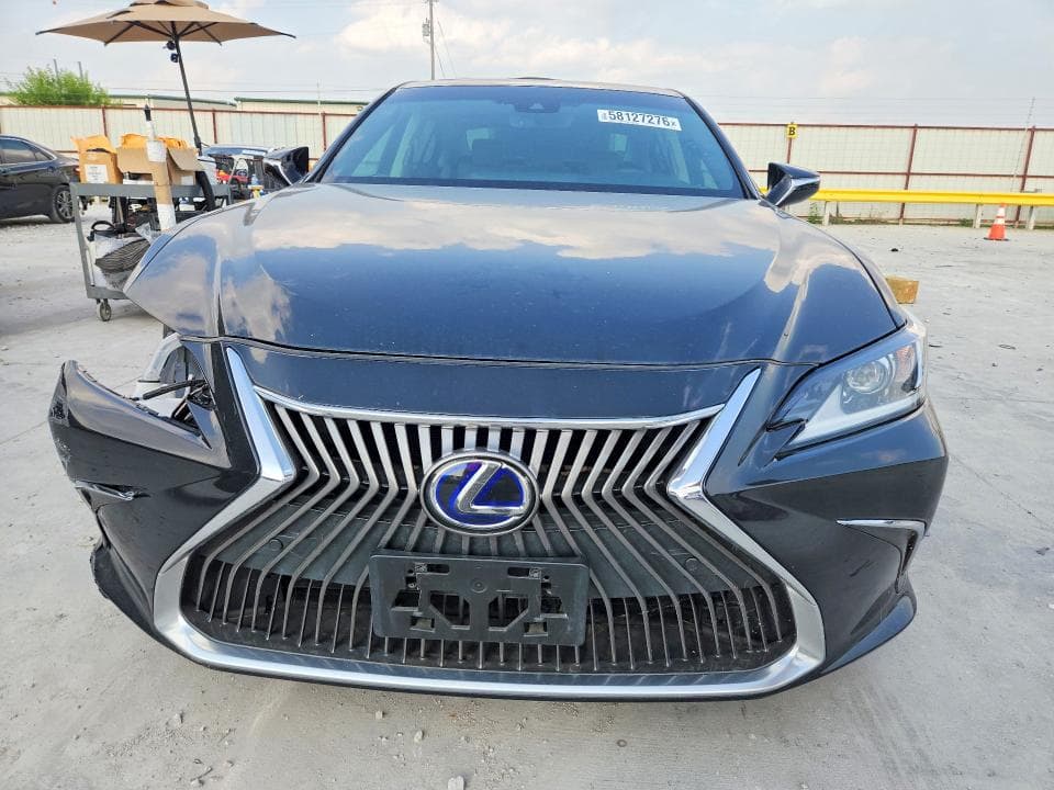 2021 LEXUS ES 300H 5