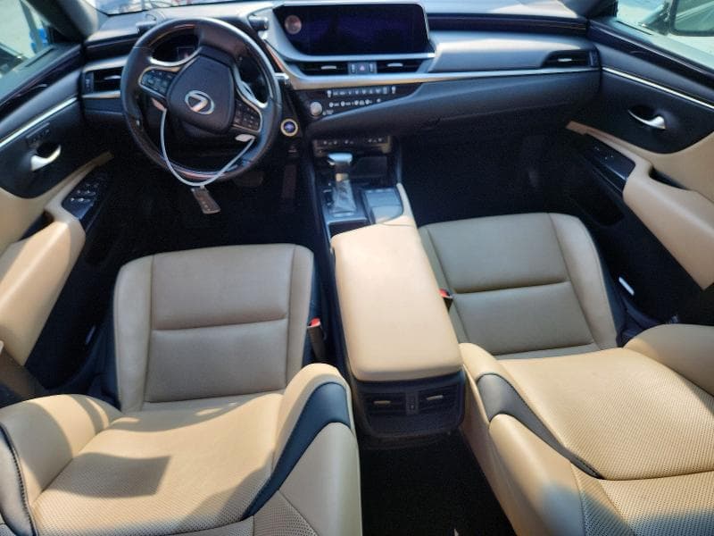2021 LEXUS ES 300H 8