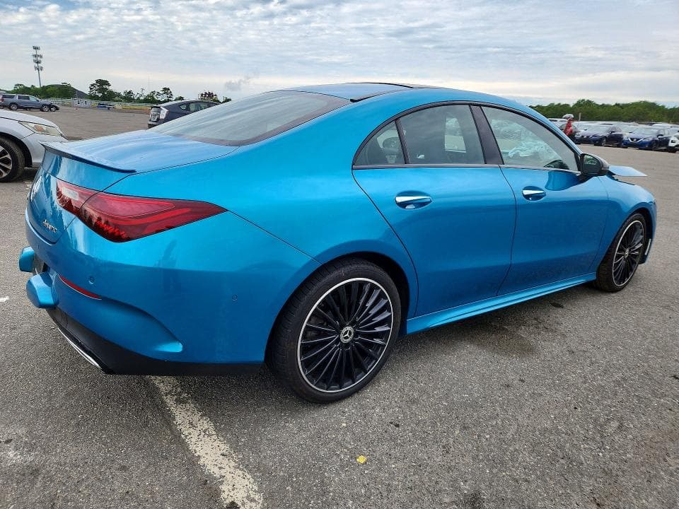 2025 MERCEDES-BENZ CLA 250 4MATIC 3