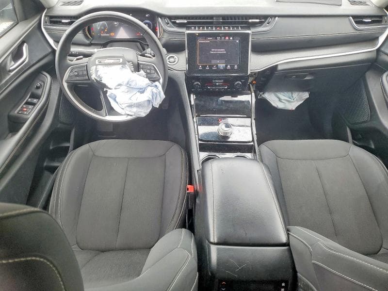 2023 JEEP GRAND CHEROKEE L LAREDO 8