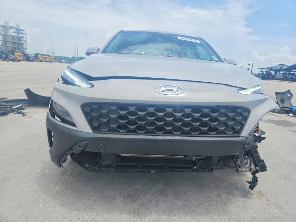 2023 HYUNDAI KONA SE 5