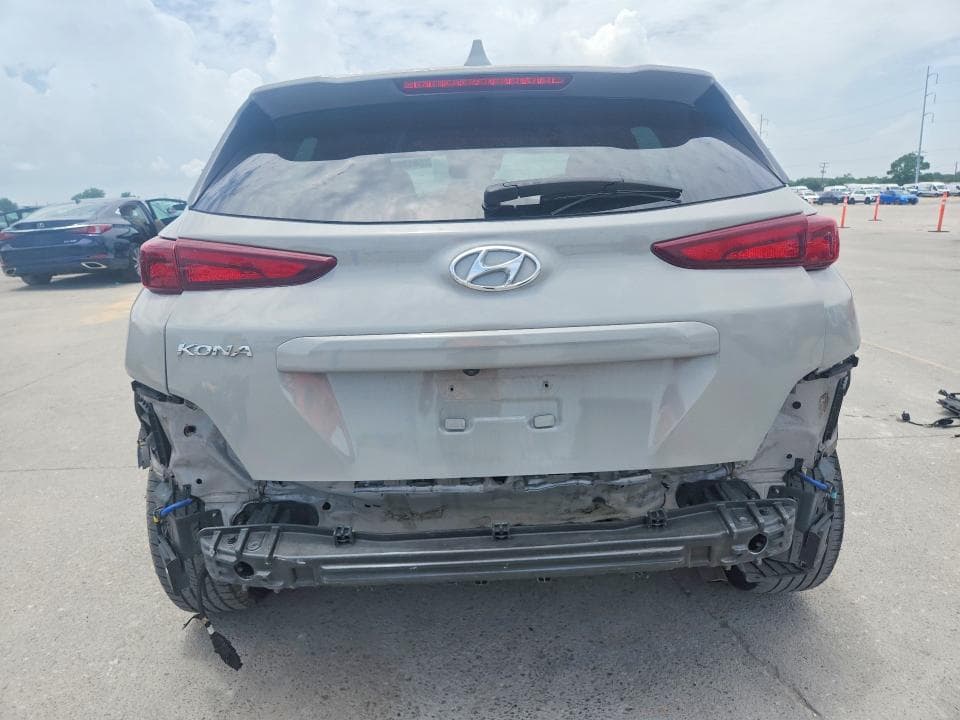 2023 HYUNDAI KONA SE 6