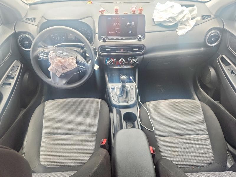 2023 HYUNDAI KONA SE 8
