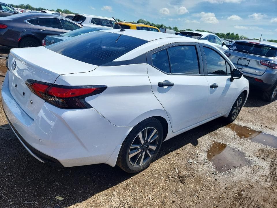 2024 NISSAN VERSA S S 3