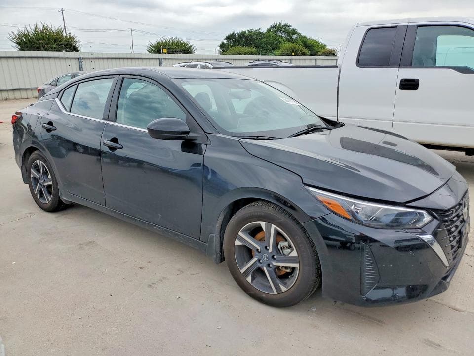 2024 NISSAN SENTRA SV SV 4