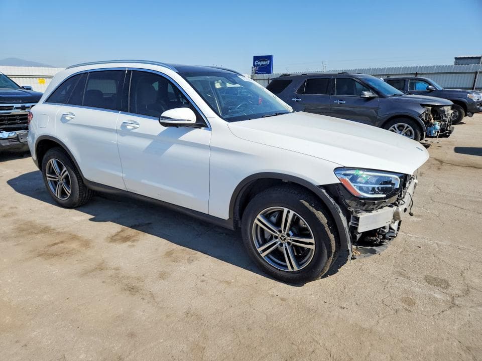 2020 MERCEDES-BENZ GLC 300 4MATIC 4