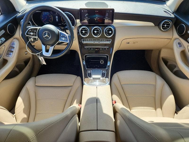 2020 MERCEDES-BENZ GLC 300 4MATIC 8