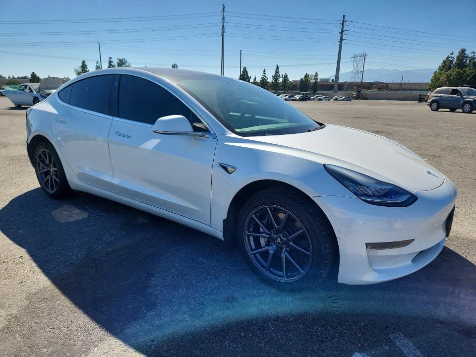 2020 TESLA MODEL 3 4