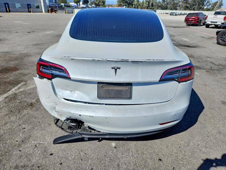 2020 TESLA MODEL 3 6