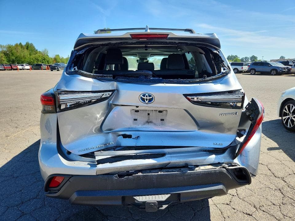 2022 TOYOTA HIGHLANDER HYBRID XLE XLE 6