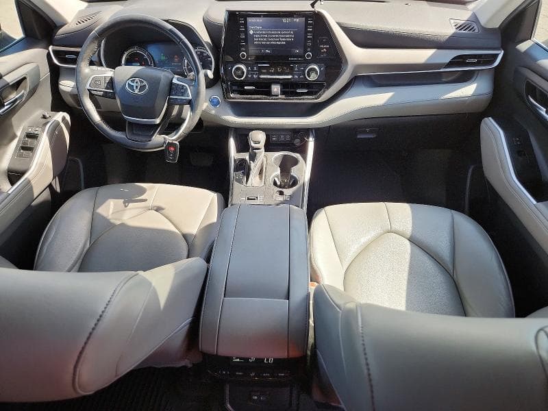 2022 TOYOTA HIGHLANDER HYBRID XLE XLE 8