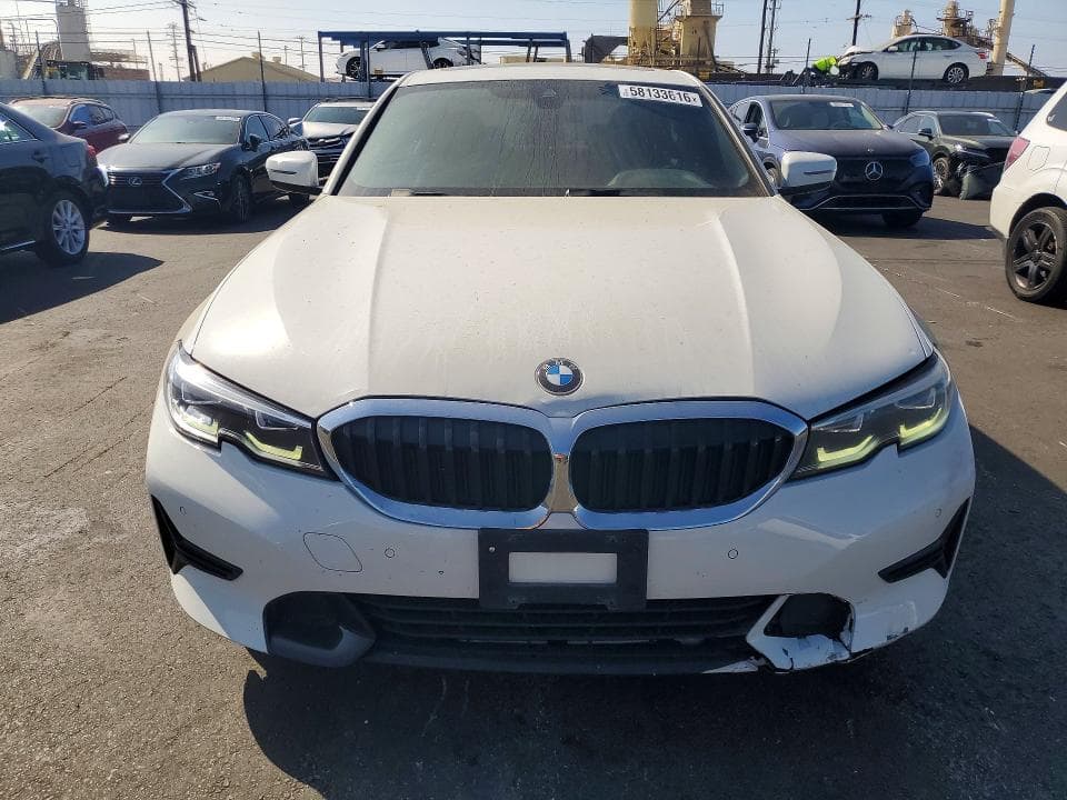 2021 BMW 330E 5