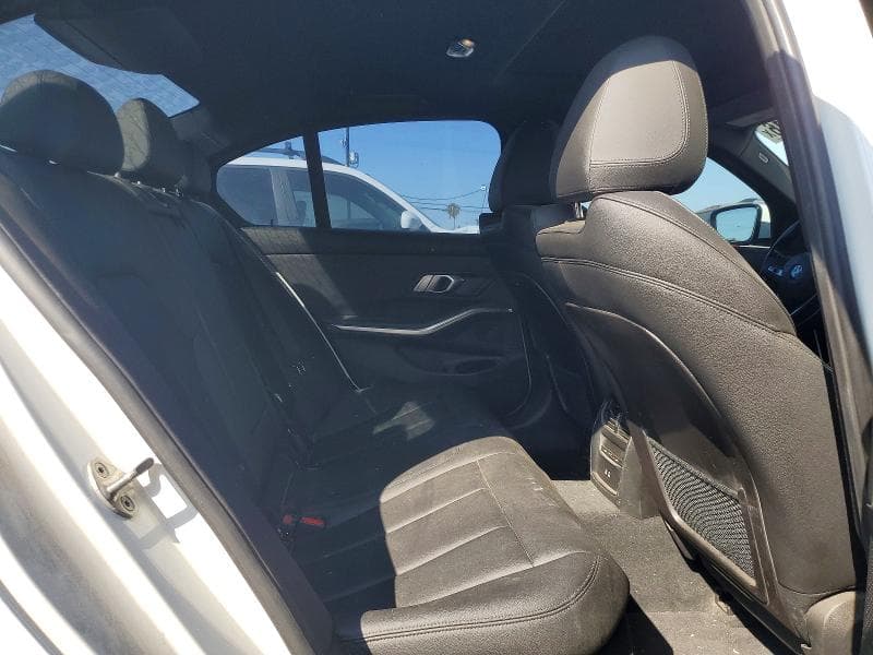 2021 BMW 330E 10