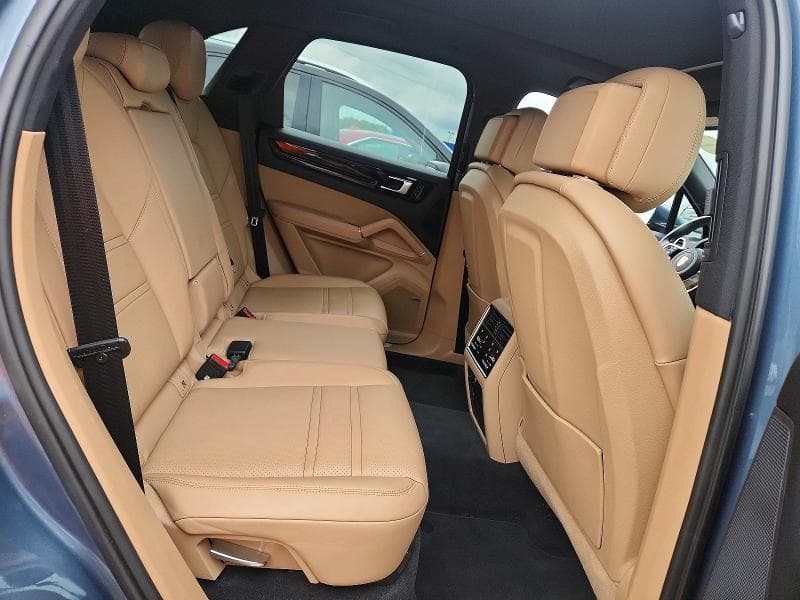 2019 PORSCHE CAYENNE 11