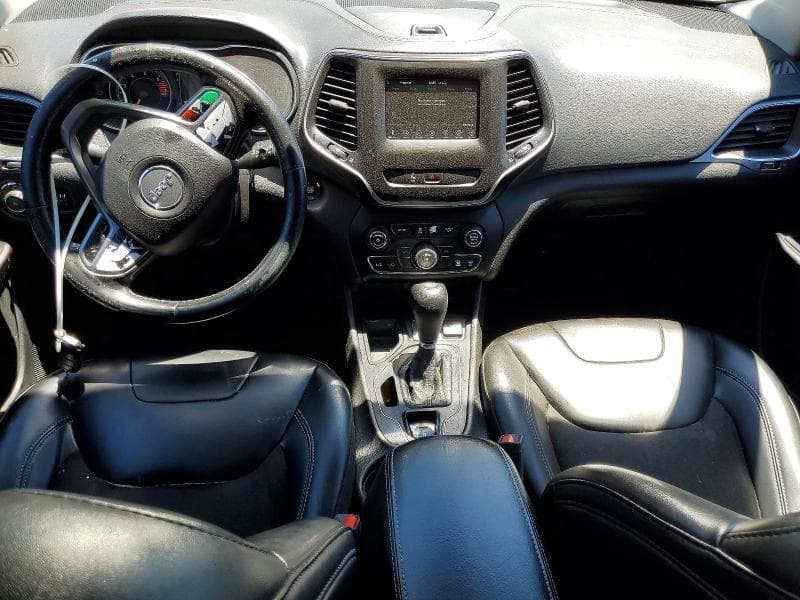 2019 JEEP CHEROKEE LATITUDE PLUS 8
