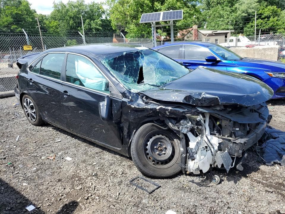 2017 TOYOTA CAMRY LE LE 4