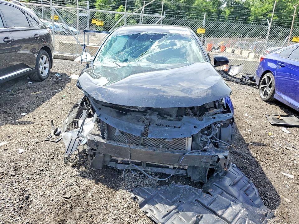 2017 TOYOTA CAMRY LE LE 5