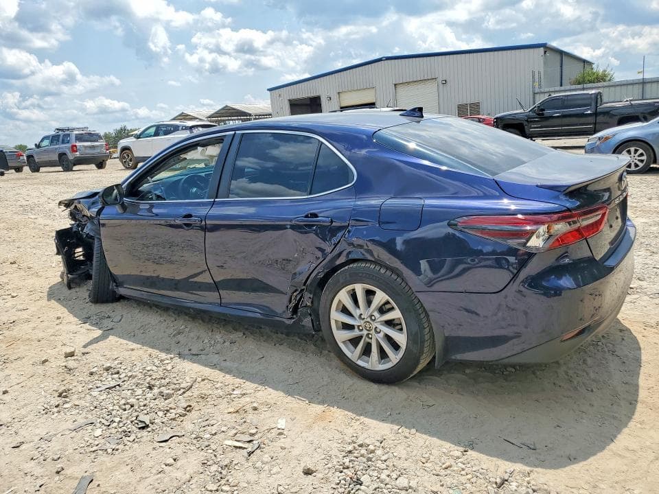2022 TOYOTA CAMRY LE LE 2
