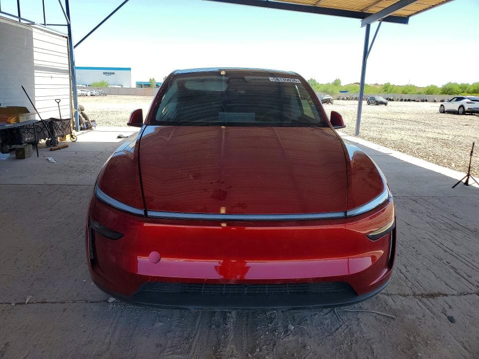 2026 TESLA MODEL Y 5