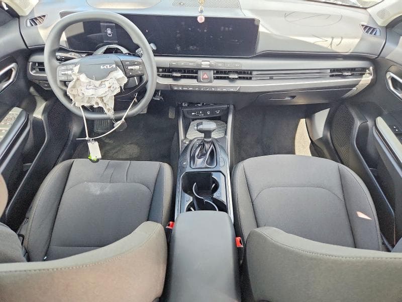2026 KIA K4 LXS 8