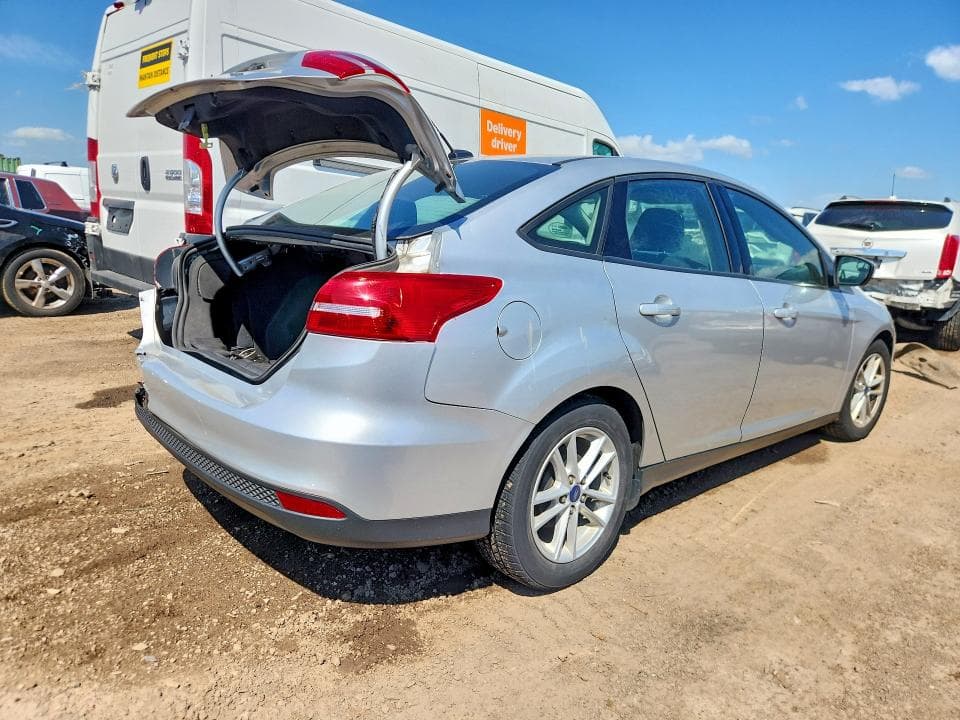 2018 FORD FOCUS SE SE 3