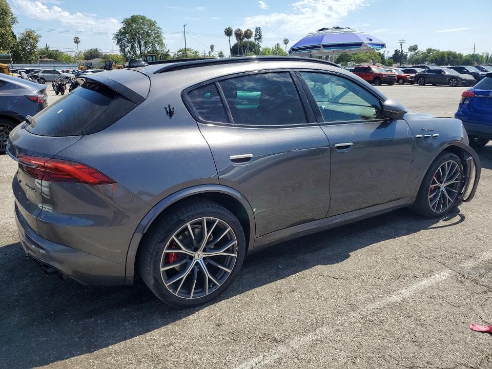 2023 MASERATI GRECALE MODENA 3